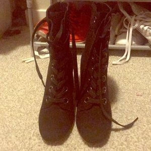 BCBG GENERATION Tie Up Booties